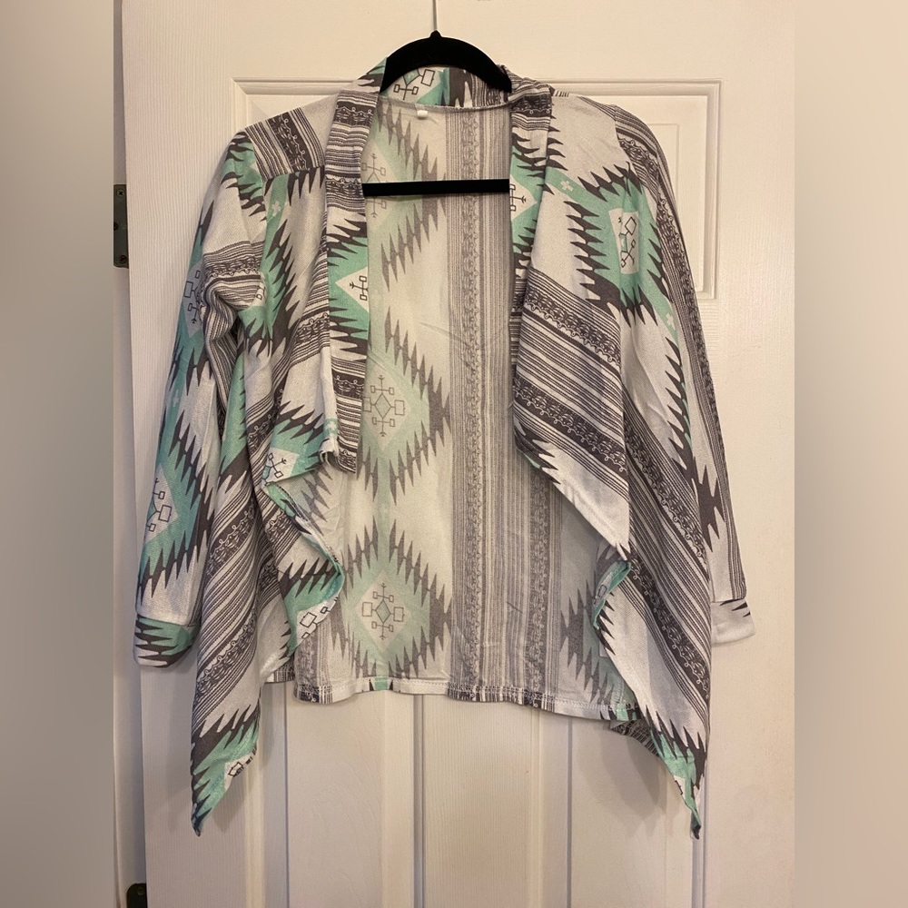 Women’s Gulang green and grey  open carnigan. Size Extra large. Runs small.
